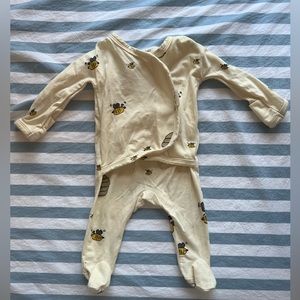 Bonsie Skin to Skim Footie- Bumble Bee Pattern